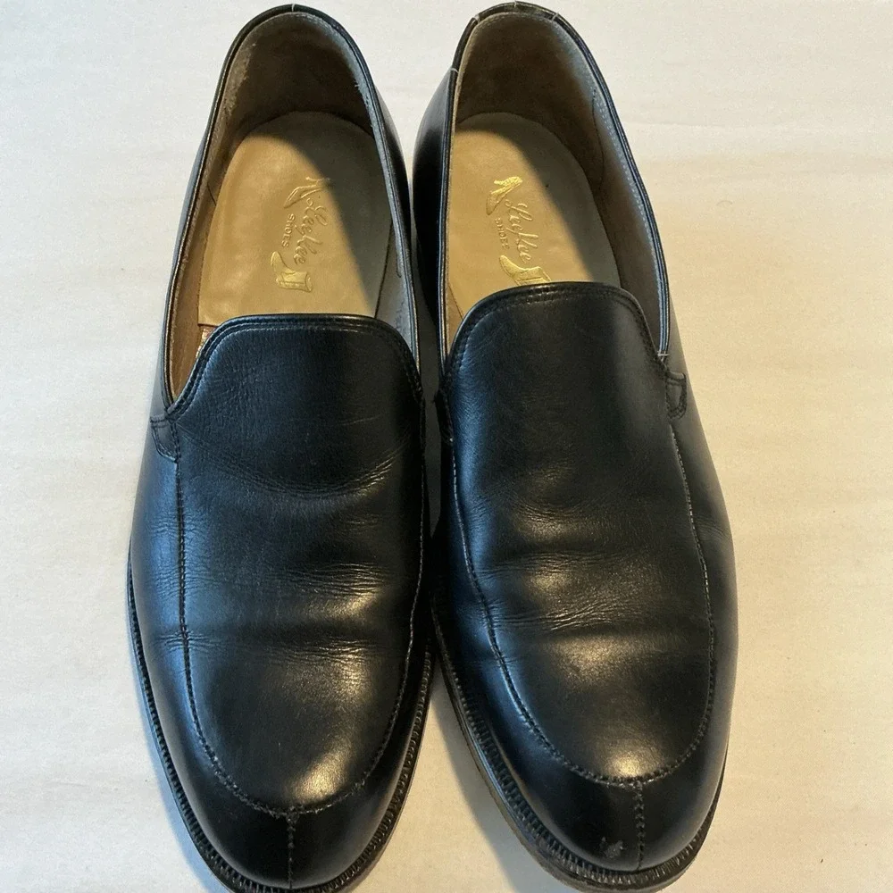 BESPOKE By Shoemaker Lee Kee Black Leather Slip On Loafers Dress Shoes 9.5 D EUC